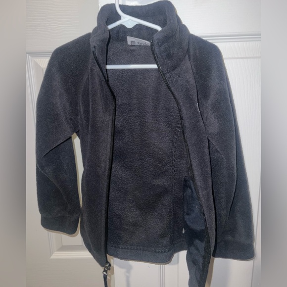 Kids Charcoal Columbia Fleece- Gently Used - Picture 3 of 4